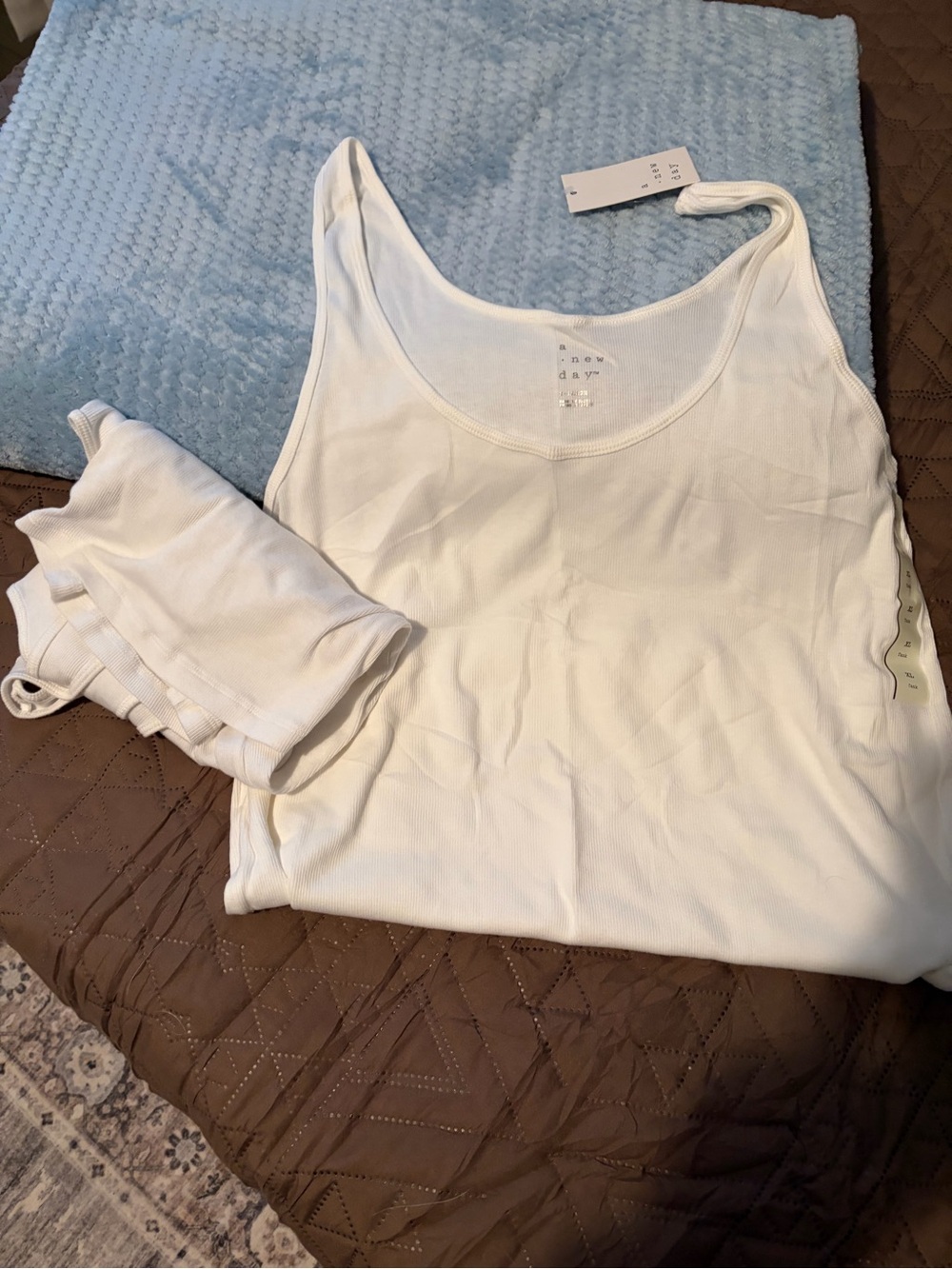 a new day White Ribbed Scoop Tank Top